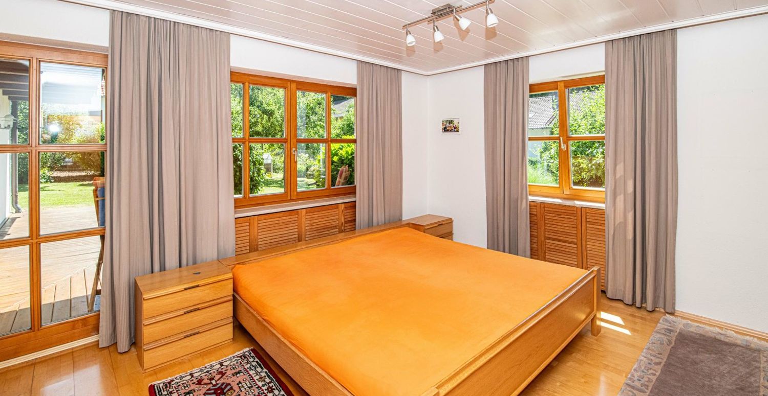 EG Schlafzimmer