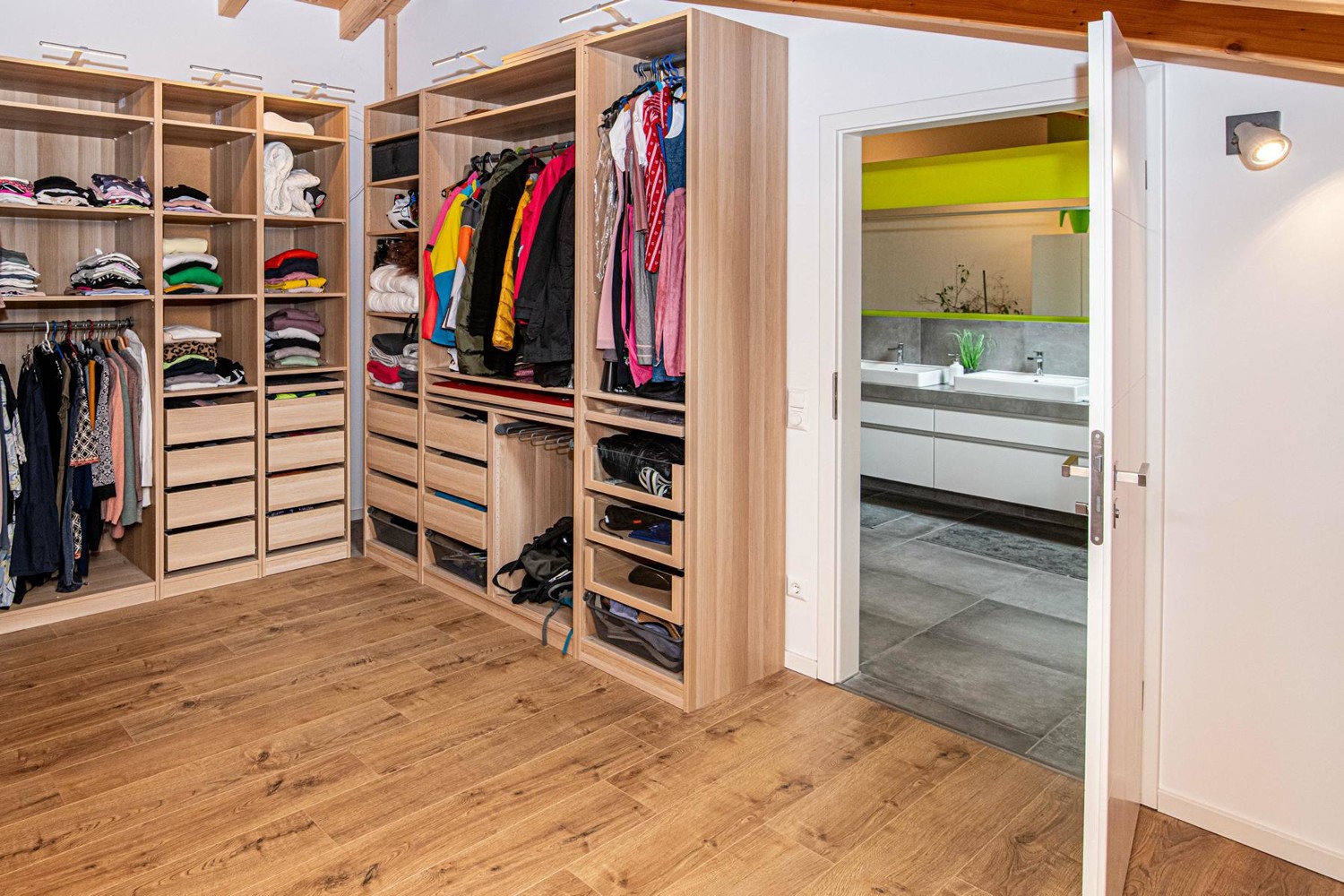 DG_Begehbarer_Schrankzimmer