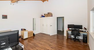 von_poll_real_estate_property_25201054_image_21
