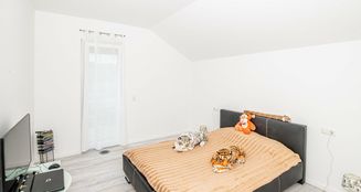 von_poll_real_estate_property_25201057_image_14
