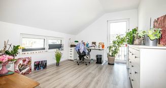 von_poll_real_estate_property_25201055_image_11