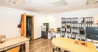 von_poll_real_estate_property_25201071_image_16