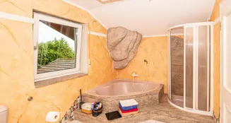 von_poll_real_estate_property_25201070_image_24