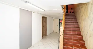 von_poll_real_estate_property_25201070_image_22