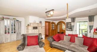 von_poll_real_estate_property_25201070_image_20