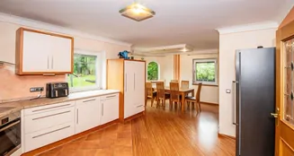 von_poll_real_estate_property_25201070_image_15