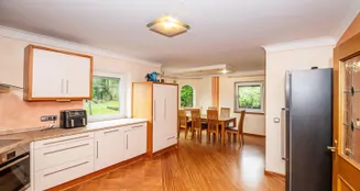 von_poll_real_estate_property_25201070_image_15