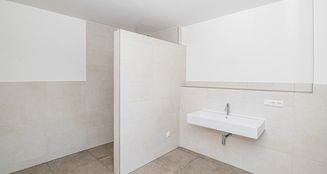 von_poll_real_estate_property_25201104_image_7
