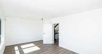 von_poll_real_estate_property_25201104_image_27