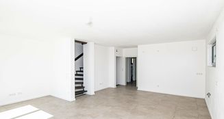 von_poll_real_estate_property_25201104_image_20