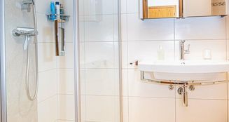 von_poll_real_estate_property_25201105_image_11