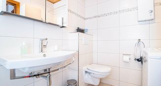 von_poll_real_estate_property_25201105_image_12