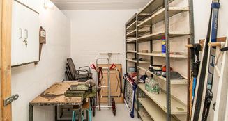 von_poll_real_estate_property_25201105_image_27