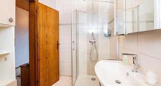 von_poll_real_estate_property_25201105_image_13