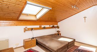 von_poll_real_estate_property_25201105_image_17