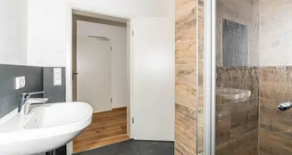 von_poll_real_estate_property_24201040_image_14