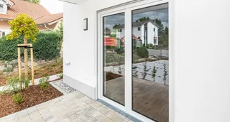 von_poll_real_estate_property_24201037_image_0