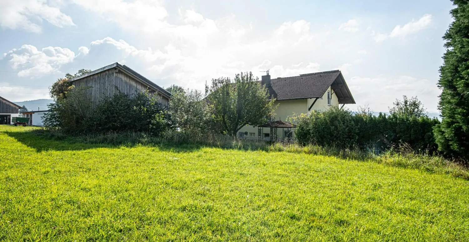 Vielseitig nutzbares Anwesen in Toplage für Familien oder Kapitalanleger