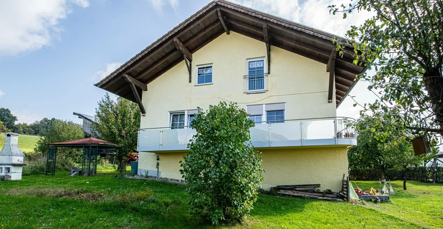 Vielseitig nutzbares Anwesen in Toplage für Familien oder Kapitalanleger