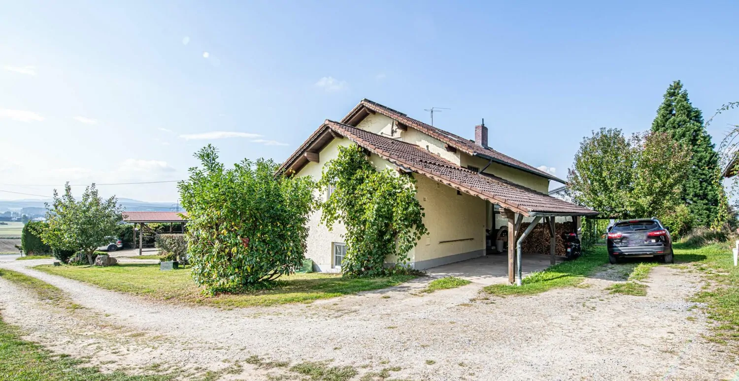 Vielseitig nutzbares Anwesen in Toplage für Familien oder Kapitalanleger