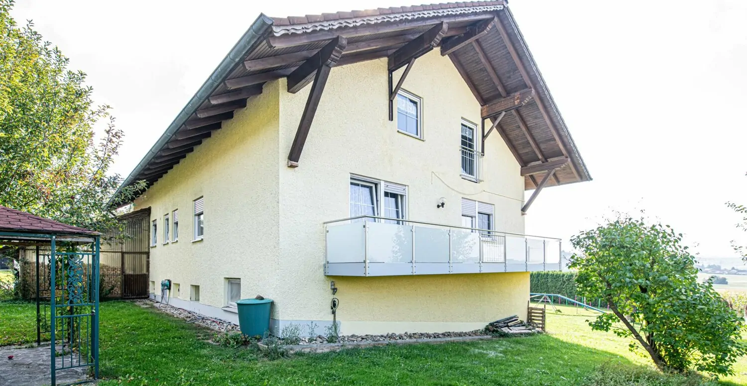 Vielseitig nutzbares Anwesen in Toplage für Familien oder Kapitalanleger