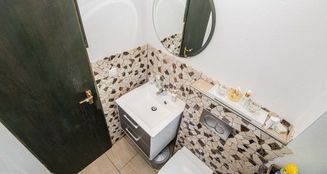 von_poll_real_estate_property_25201084_image_21