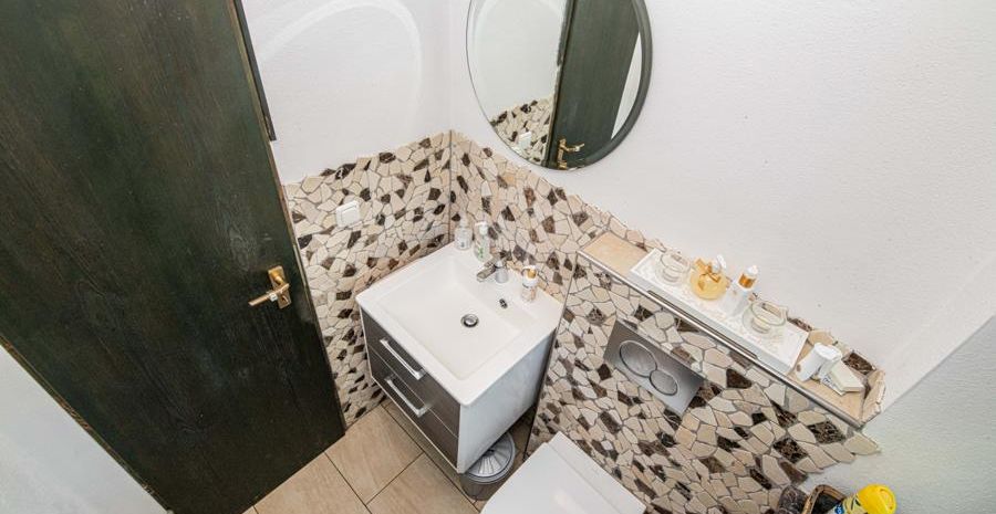 EG_Gste_WC