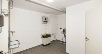 von_poll_real_estate_property_25201111_image_31