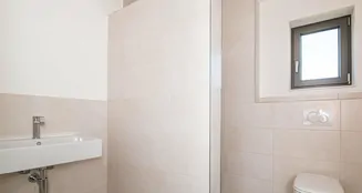 von_poll_real_estate_property_25201113_image_12