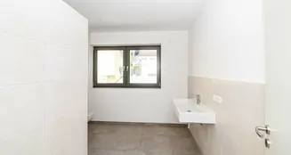 von_poll_real_estate_property_25201112_image_8