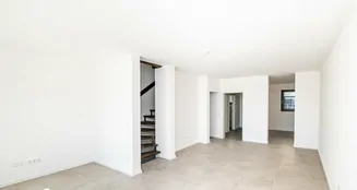 von_poll_real_estate_property_25201112_image_21