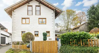 von_poll_real_estate_property_25201120_image_2