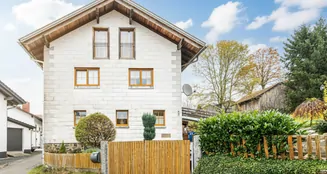 von_poll_real_estate_property_25201120_image_2