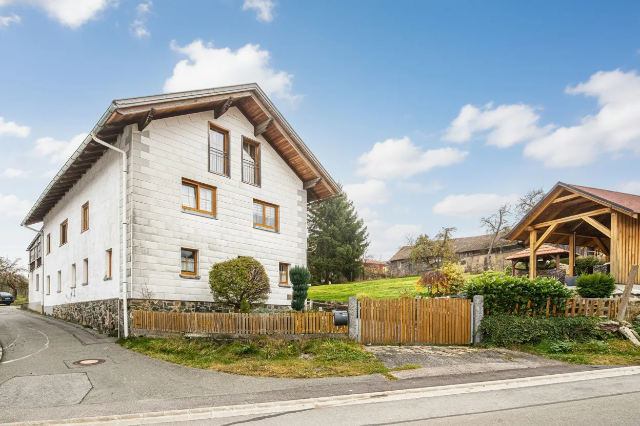 Charmante maison bifamiliale avec combles aménagés de style loft dans un quartier calme