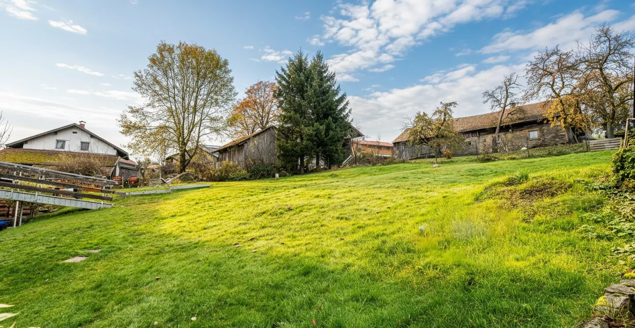 Charmantes Zweifamilienhaus mit loftartigem Dachausbau in ruhiger Lage
