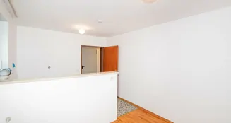 von_poll_real_estate_property_25201110_image_37