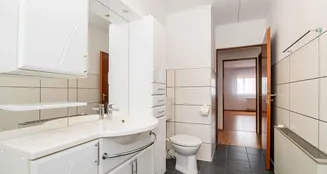 von_poll_real_estate_property_25201110_image_21