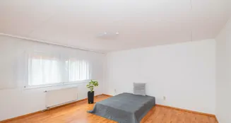 von_poll_real_estate_property_25201110_image_23