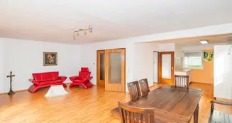 von_poll_real_estate_property_25201110_image_20