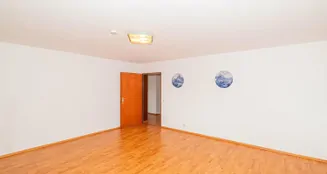 von_poll_real_estate_property_25201110_image_34