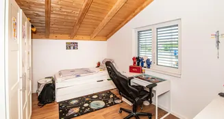 von_poll_real_estate_property_25201126_image_16