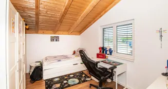 von_poll_real_estate_property_25201126_image_16