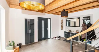 von_poll_real_estate_property_25201126_image_6