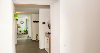 von_poll_real_estate_property_25201126_image_7