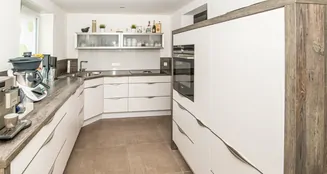 von_poll_real_estate_property_25201126_image_11