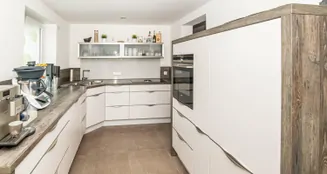 von_poll_real_estate_property_25201126_image_11