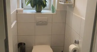 von_poll_real_estate_property_25201126_image_37