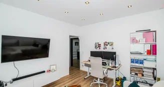 von_poll_real_estate_property_26201001_image_26