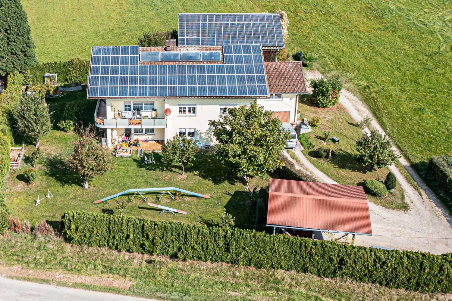 Vielseitig nutzbares Anwesen in Toplage für Familien oder Kapitalanleger