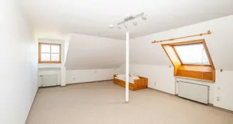 von_poll_real_estate_property_26201010_image_14